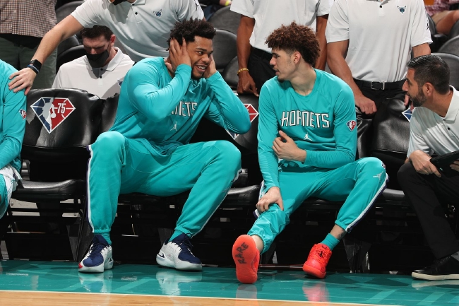 与此同时 与此同时