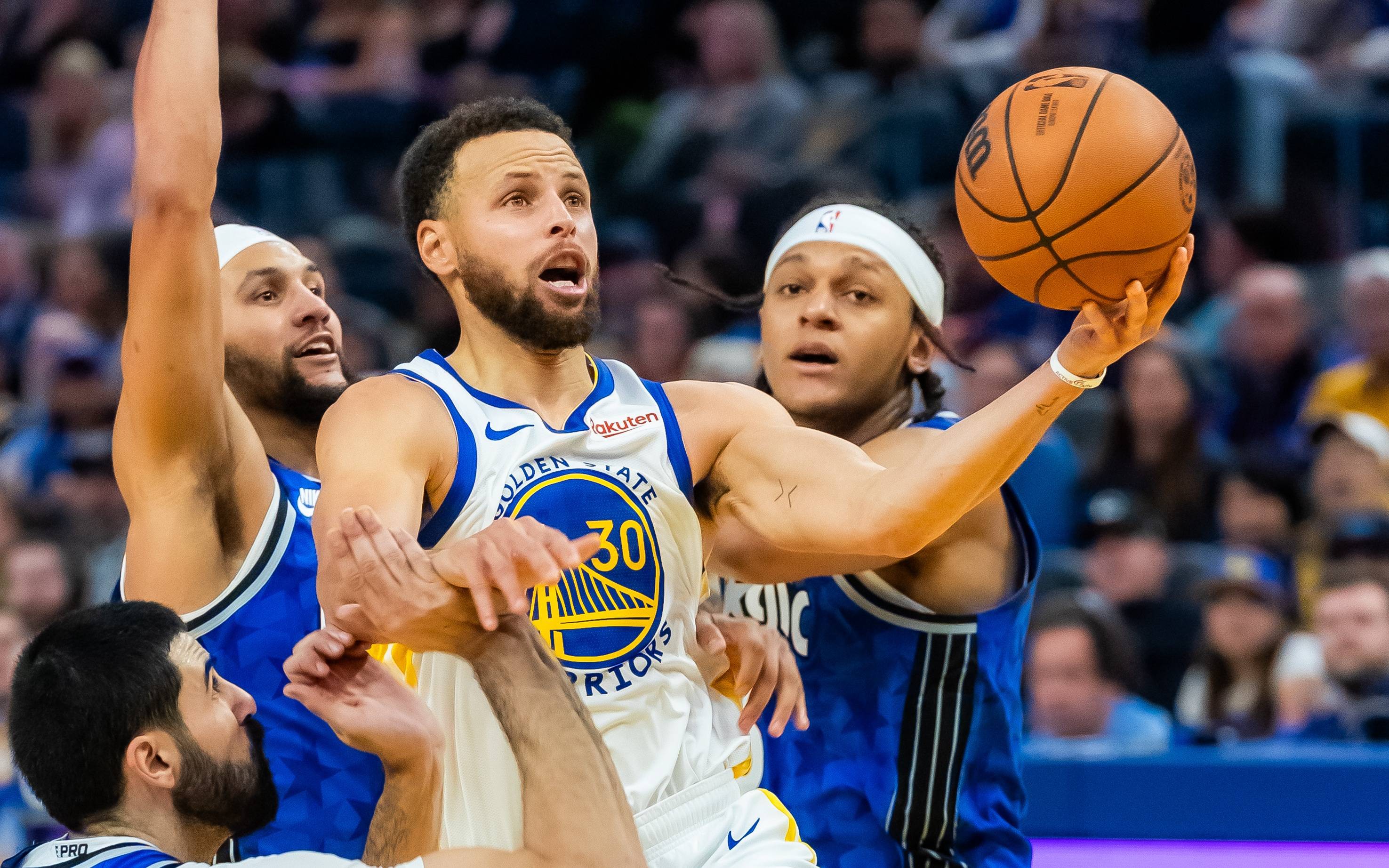 29岁状元放弃NBA！西蒙斯转行打游戏，赚得2亿美元